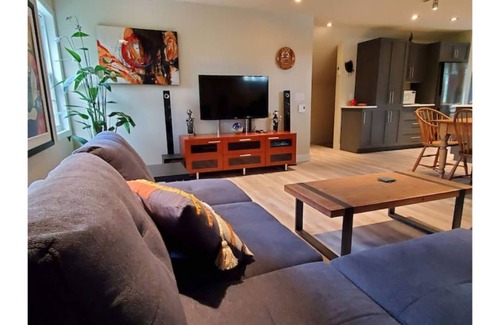 Knowlton Apartamento | LuxAetre - Spacious renovated apartment in the heart of Knowlton