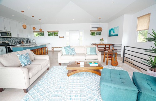 Brasilito Chalet De Esquí | Luxe 3BR home in Mar Vista: Casa Gran Vista
