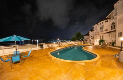 Discovery Bay Apartamento | Luxe Beach Resort