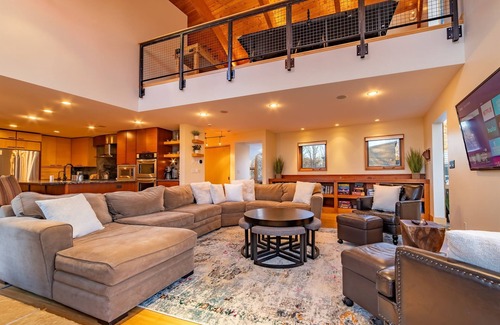 Baldwin Casa | Luxe Lakefront Estate near Minneapolis, Hot Tub, Sauna, Kayaks, Sleeps up to 20