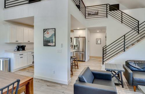 Sturgis Casa | Luxe, New-Build Sturgis Retreat with Mountain Views