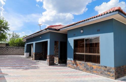 Lusaka Casa | Luxe Oasis Villas