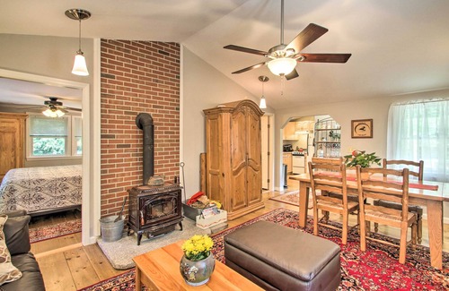 Weare Cabaña | Luxe Riverfront Cottage w/ Dock by Lake Horace!