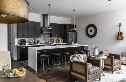 Edgehill Cabaña | Luxe-tennessee Row-heart of Gulch-mins to Broadway