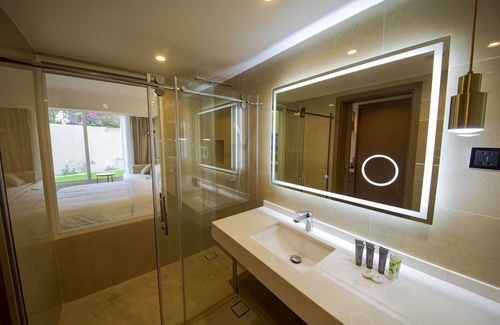 Aqaba Hotel | Luxotel Aqaba Beach Resort & Spa Only 15 years plus