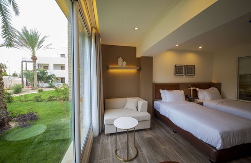 Aqaba Hotel | Luxotel Aqaba Beach Resort & Spa Only 15 years plus