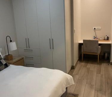 Pretoria Apartamento | Luxurious 2 bedroom @ The Regency Hotel