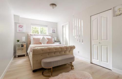 Burke Mountain Casa | Luxurious 2 Bedrooms 2 bathrooms private suite in Coquitlam