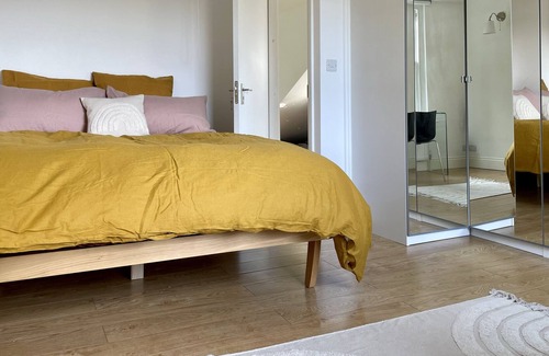 Cantelowes Apartamento | Luxurious 3bed 3bath Camden Gem