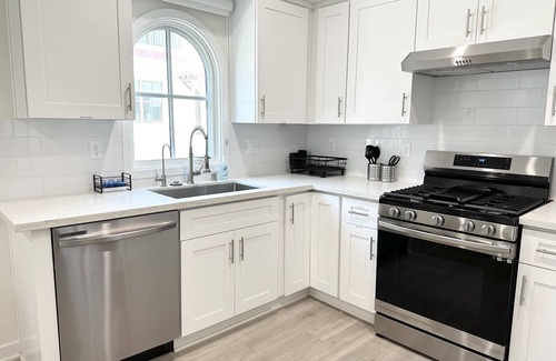 Lamanda Park Casa | Luxurious 3BR/3.5BA Home (Newly-built 2023/ Quiet Community)