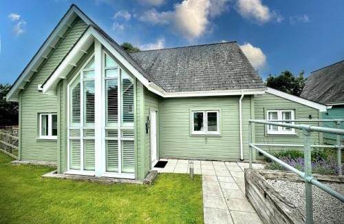 St Austell Casa | Luxurious 4 Bedroom New England Style Villa - Trewhiddle V13