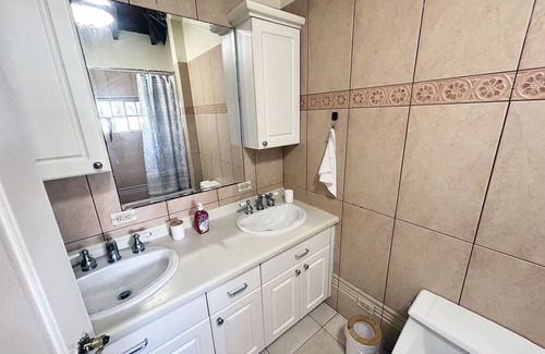 Comayagua Casa | Luxurious 4BDR house located in Comayagua with swimming pool, sauna, pool table