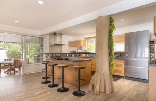 French Polynesia Casa | Luxurious 4BR Villa S