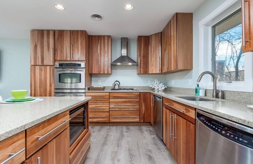 The Pines Casa | Luxurious 6-Bedroom Beach Home with Ocean Views, Game Room & Elevator!