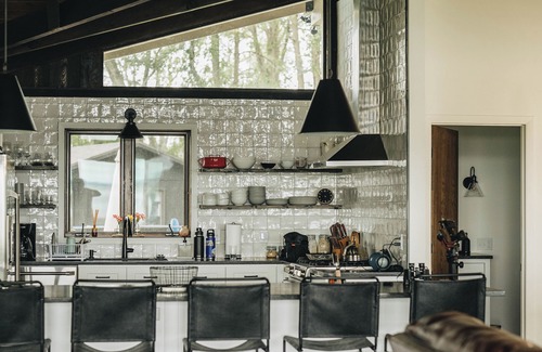 Abrams Casa | Luxurious Bay Getaway With Pool and Hot Tub Sleeps 12 Near Green Bay Wisconsin