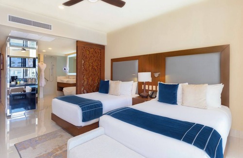 Santa Rosa Complejo | Luxurious Beachfront Paradise