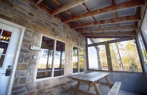 Windyville Cabina | Cabaña de lujo con acceso privado al río Niangua y vista