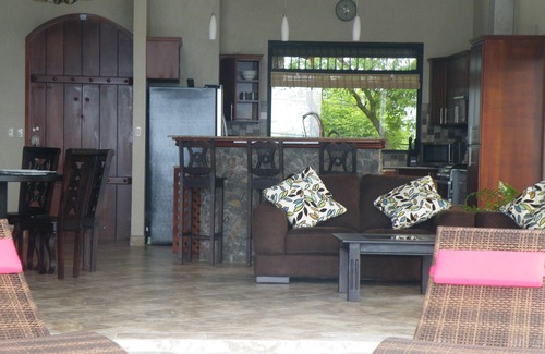 Atenas Casa | Lujoso castillo, piscina infinita y asombrosas vistas.