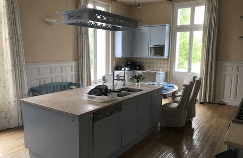 Journet Casa | Chateau de lujo con piscina privada, Tenis y Golf Par 3