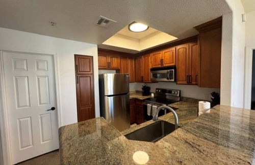 Spanish View Condominio | New Luxurious Condo 2BD/2BA w/ Pool, Gym, and Suana