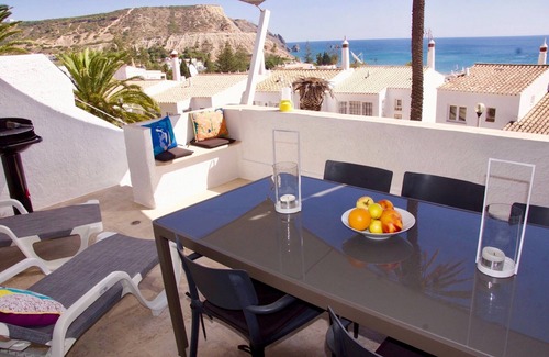Praia da Luz Cabaña | Lujosa casa de campo de 3 dormitorios con baño privado y magníficas vistas al mar en Praia da Luz.
