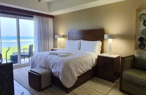 Oyster Pond Complejo | Luxurious Dawn Beach Club Condo - 3 bedroom - 2 bath in St Maarten.