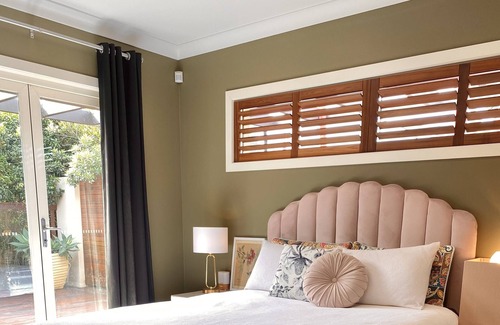 Wurtulla Casa | Luxurious Designer Home with Studio Retreat