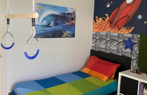 Wurtulla Casa | Luxurious Designer Home with Studio Retreat