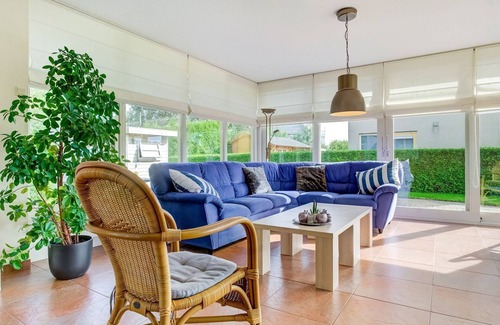 Koudum Casa | Casa vacacional adaptada a niños en Koudum cerca del lago