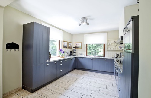 Schutzbach Villa | Lujosa Villa, hasta 21 personas, con 9 dormitorios y 8 baños !!