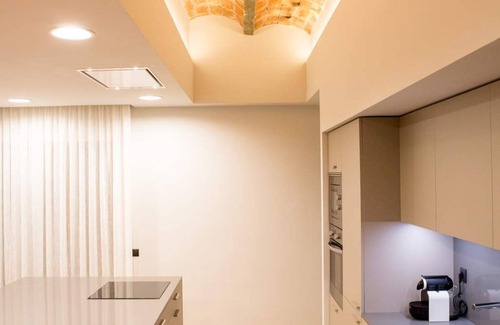 Santa Eulalia de Roncana Casa | Lujosa casa con 5.000 m² de jardín. Piscina, aire acondicionado y barbacoa.