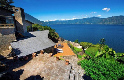 Santiago Atitlan Chalet De Esquí | Lujoso Lake Front propiedad / Hermosas Vistas / Servicios Moderno / Cerro de Oro