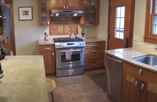 Spring Harbor Casa | Madison West Side. Vida de lujo a 1 cuadra del lago.