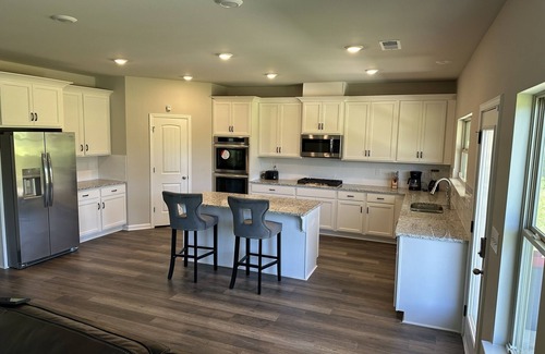 Fayetteville Casa | Luxurious Relaxation