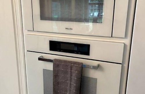 Cloverly Casa | Luxurious, Serene Historic Mansion 7 bd/3.5ba