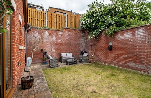 Woodseats Villa | Luxurious Sheffield Villa with Stunning Views