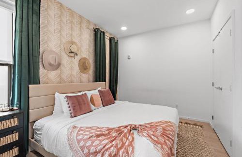 North Capitol Casa | Luxury 2-bd, 2-bth Downtown Riverfront, Park Free