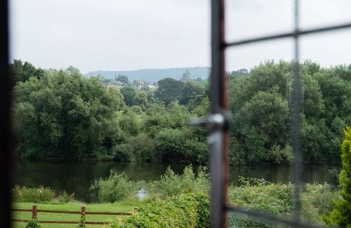 Wilton Cabaña | Luxury 2 bedroom cottage overlooking the River Wye