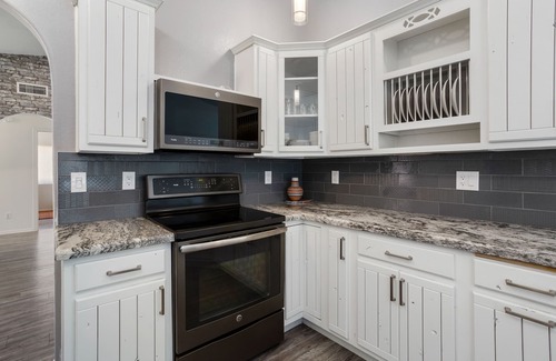 Suncliff Casa | Luxury 3-br Home with Pool & Outdoor BBQ Area