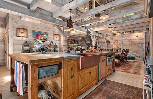 Asheville Casa | Granero convertido lujoso 4 BDRM rey, 4. 5 baños, 10 minutos a DWNTN AVL