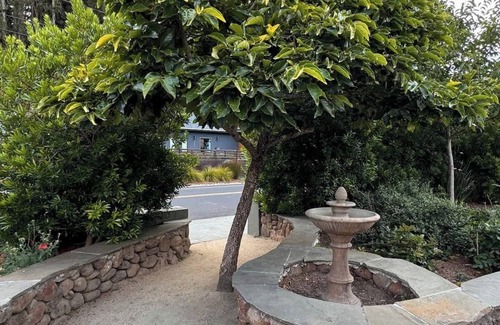 Tamalpais-Homestead Valley Casa | Luxury 5-BR Home in Mill Valley near Golden Gate