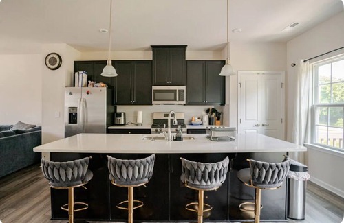 Northeast Raleigh Casa | Luxury 5 Star ~ 3 Bedroom Home in the Heart of RDU