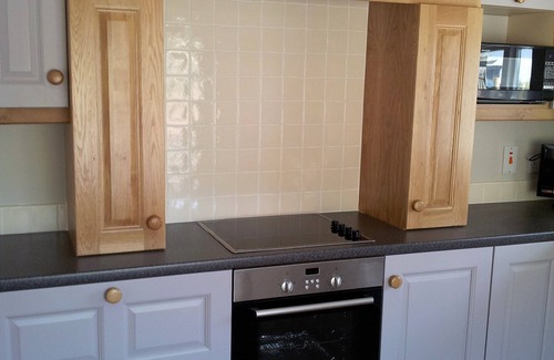 Kinallen Cabaña | Alojamiento de lujo de 5 estrellas con cocina en el histórico Gate Lodge con WI-FI.