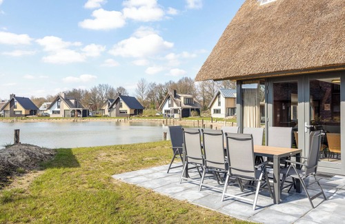 Westerbork Casa | Luxury 8-person residence in the holiday park Landal Drentse Lagune