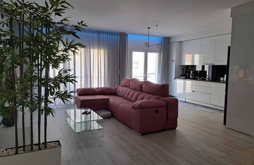 Sao Pedro Condominio | Luxury apartment with pool, 200m from the beach and terrace with barbecue