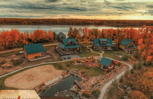 Fowler Lake Chalet De Esquí | Luxury at the Lake