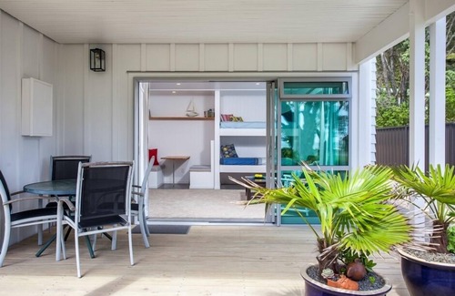 Ohope Condominio | Playa de lujo plana, puede alojar hasta cuatro personas,