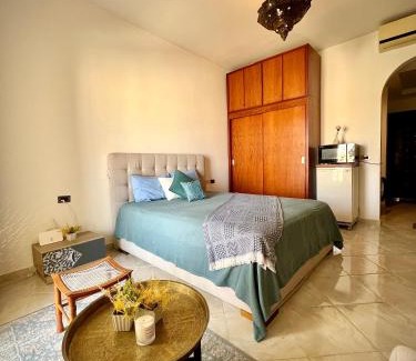 Sahl Hasheeh Apartamento | luxury Beachfront Studio- Foreign Nationals Only