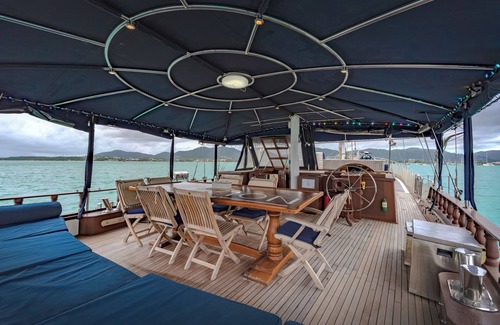 Rawai Alquiler De Eote | Luxury Boat Floating Hotel!