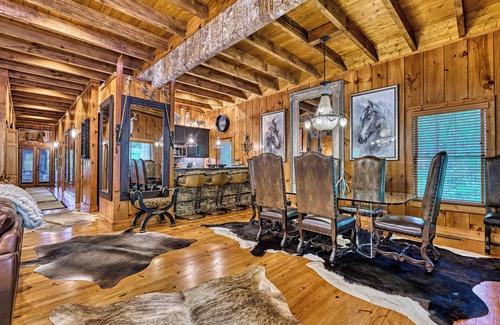 Highlands Cabina | Nuevo porche! Cabina de montaña de lujo a minutos de la calle principal en Highlands